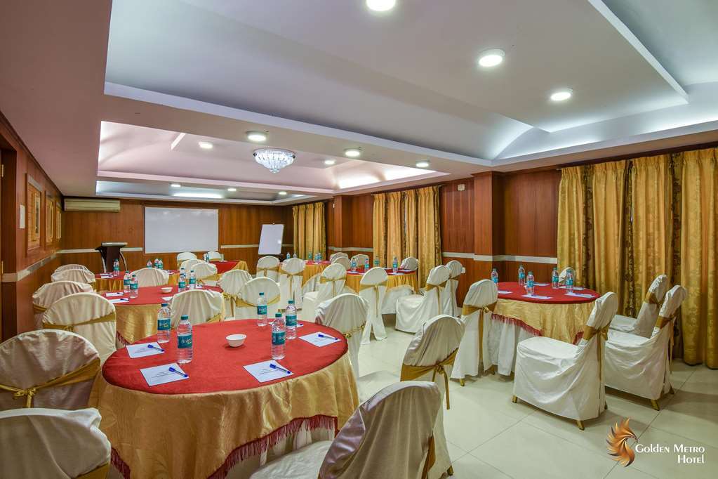 העיר בנגלור Golden Metro Hotel מראה חיצוני תמונה