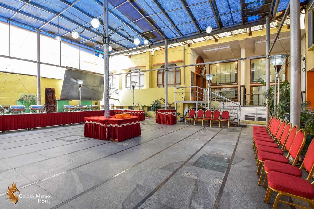 העיר בנגלור Golden Metro Hotel מראה חיצוני תמונה