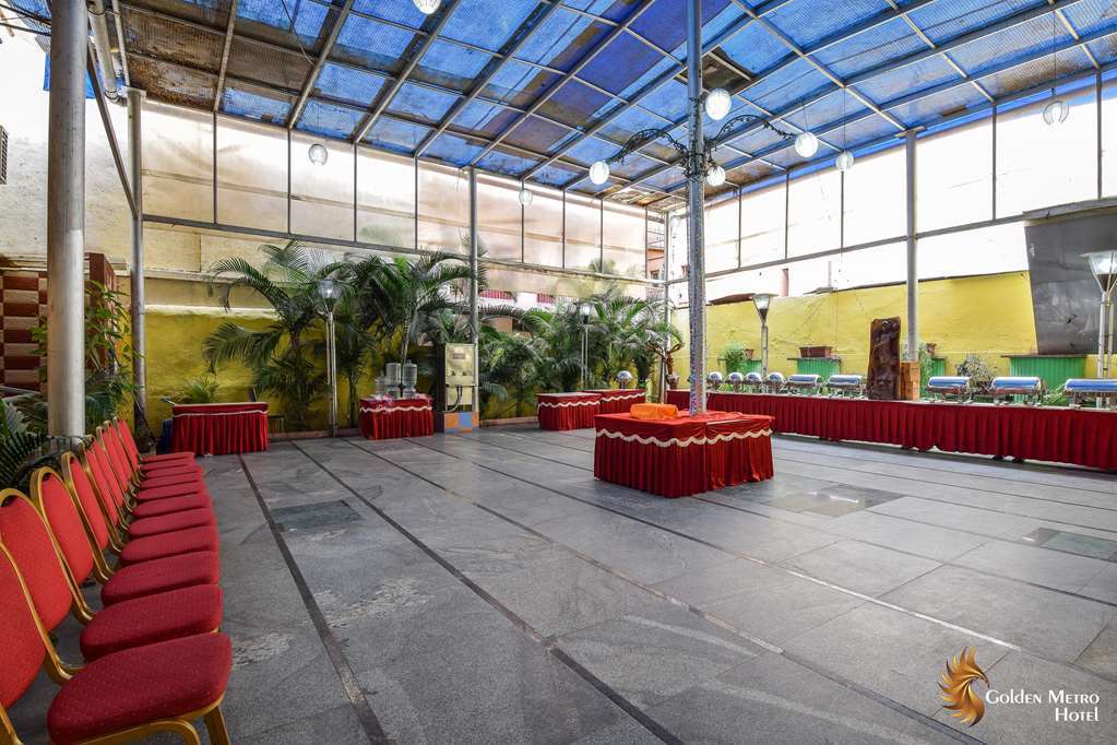 העיר בנגלור Golden Metro Hotel מראה חיצוני תמונה
