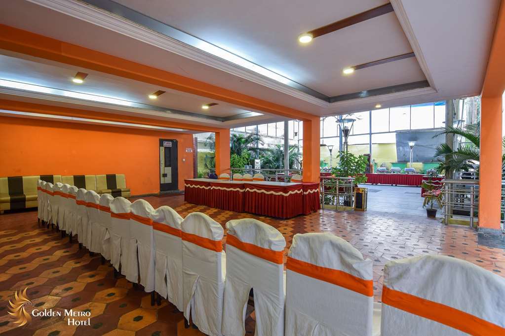 העיר בנגלור Golden Metro Hotel מראה חיצוני תמונה