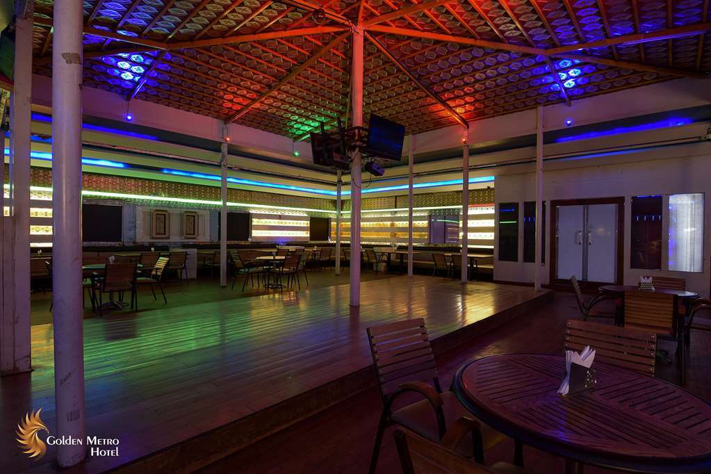 העיר בנגלור Golden Metro Hotel מראה חיצוני תמונה