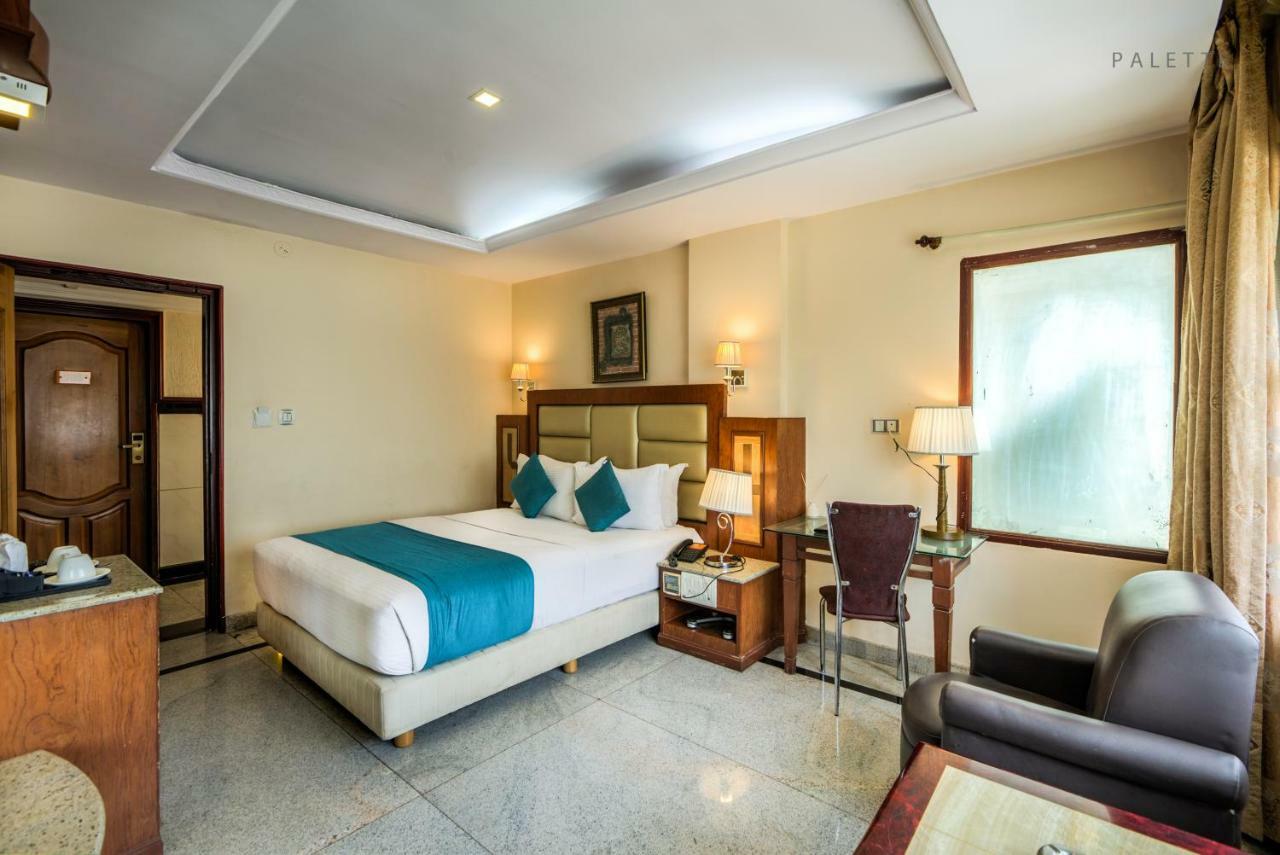 העיר בנגלור Golden Metro Hotel מראה חיצוני תמונה