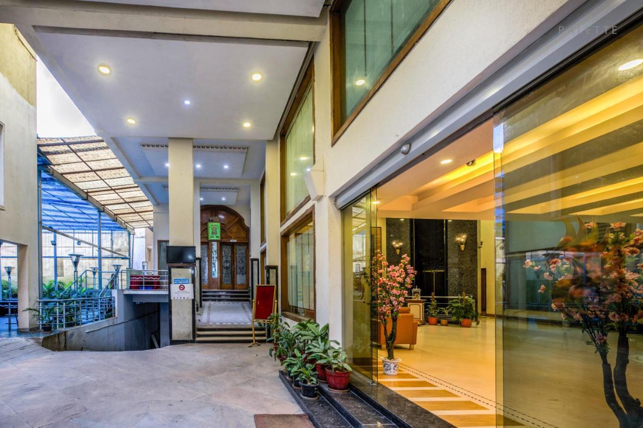 העיר בנגלור Golden Metro Hotel מראה חיצוני תמונה